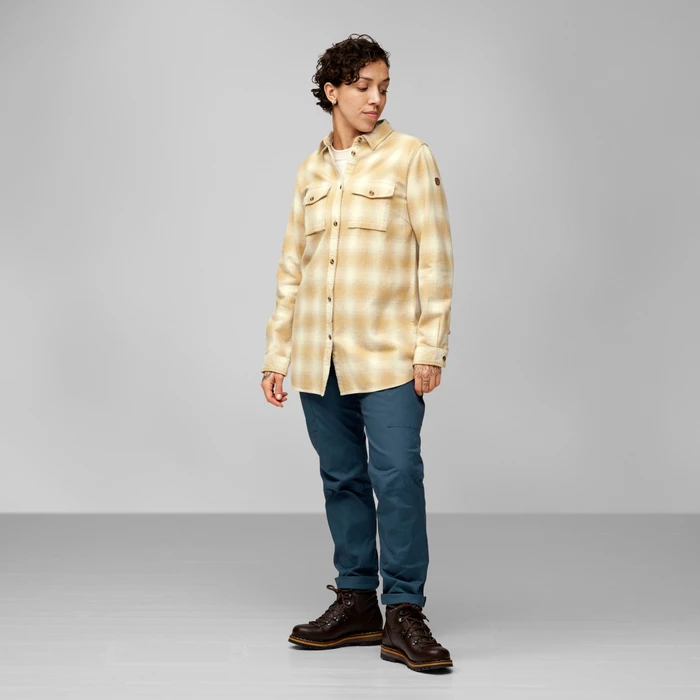 Fjällräven Övik Twill Hemd langarm chalk white/dune beige (Damen)
