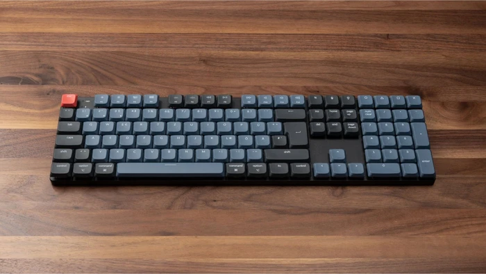 Keychron K5 Pro, schwarz/blau, LEDs RGB, hot-swap, Gateron LOW PROFILE 2.0 BROWN, USB/Bluetooth, DE