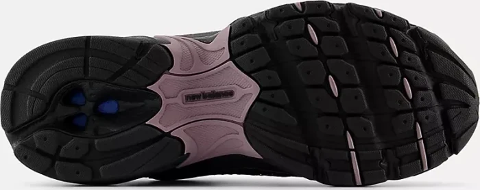 New Balance 530 black/black metallic/plum brown