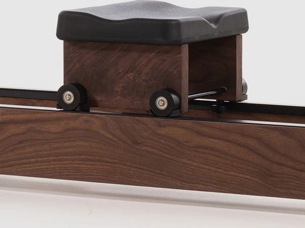 WaterRower Performance Nussbaum Rudergerät