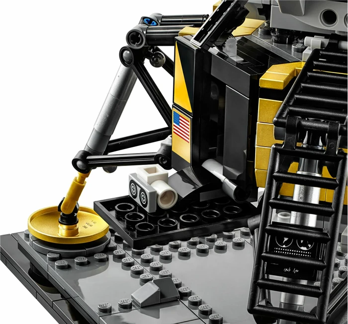 LEGO Creator Expert - NASA Apollo 11 Mondlandefähre