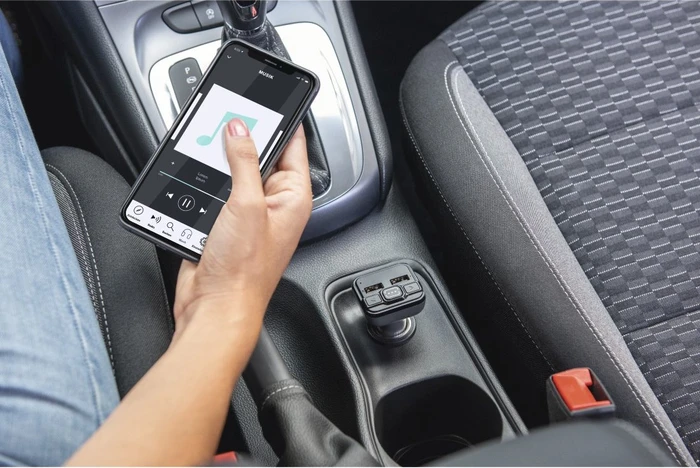 Hama FM-Transmitter mit Bluetooth-Funktion