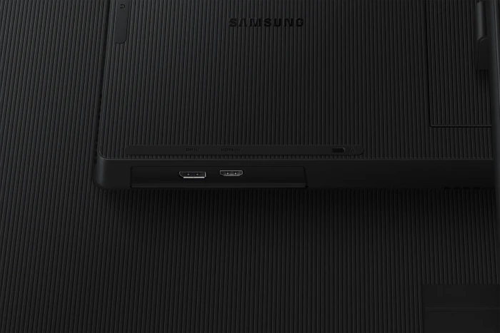 Samsung ViewFinity S7 S70D, 37"