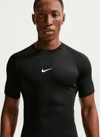 Nike Pro Funktionsshirt kurzarm schwarz/weiß (Herren)