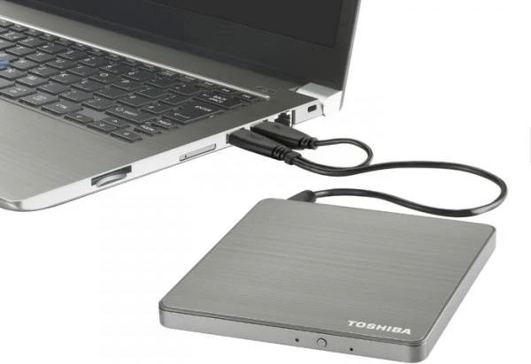 Toshiba PA5221E-1DV2, SlimLine silber, USB 3.0