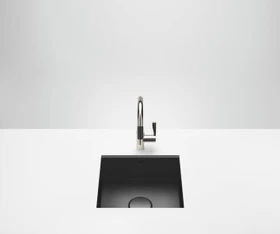 Dornbracht Küchenbecken aus glasiertem Stahl 500x450x175mm Unterbau Becken mittig schwarz matt