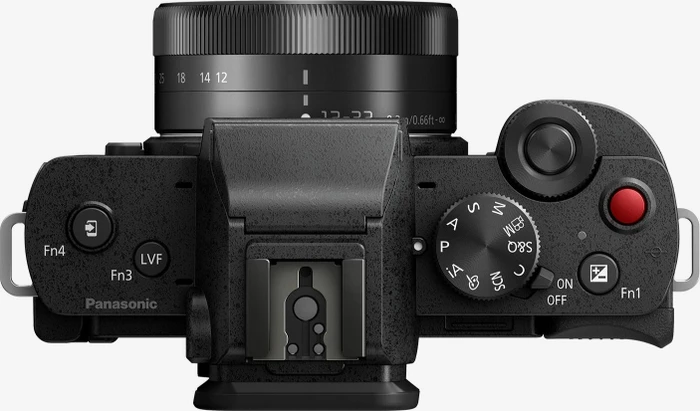 Panasonic Lumix DC-G100 mit Objektiv Lumix G Vario 12-32mm 3.5-5.6 ASPH OIS und Lumix G Vario 35-100mm 4.0-5.6 OIS