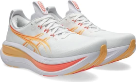 Asics Gel-Nimbus 28 white/sun coral (Damen)