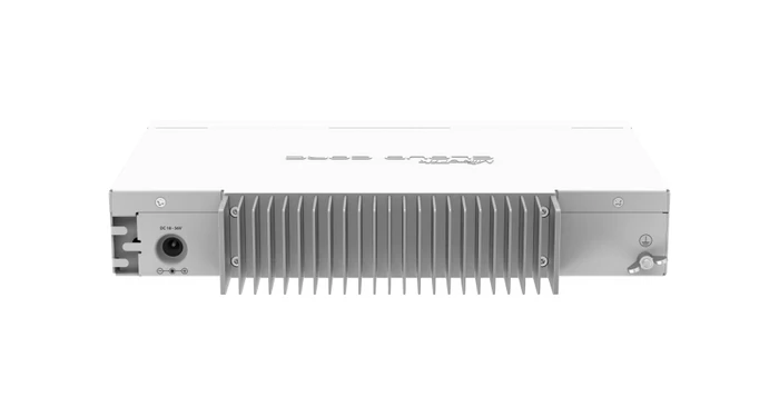 MikroTik RouterBOARD Rackmount Gigabit Router, 7x RJ-45, 1x RJ-45/SFP, PoE
