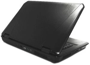 Schenker XMG P711-8AV, Core i7-2670QM, 4GB RAM, 64GB SSD, 500GB HDD, GeForce GTX 570M, DE