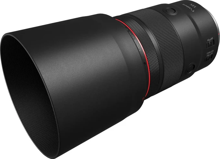Canon RF 135mm 1.8 L IS USM