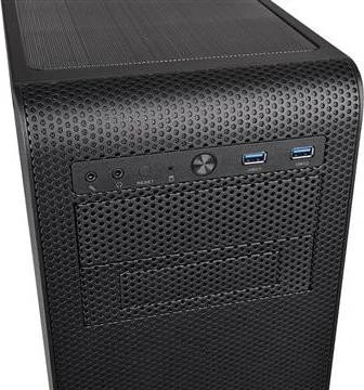 Thermaltake Core V31, Acrylfenster