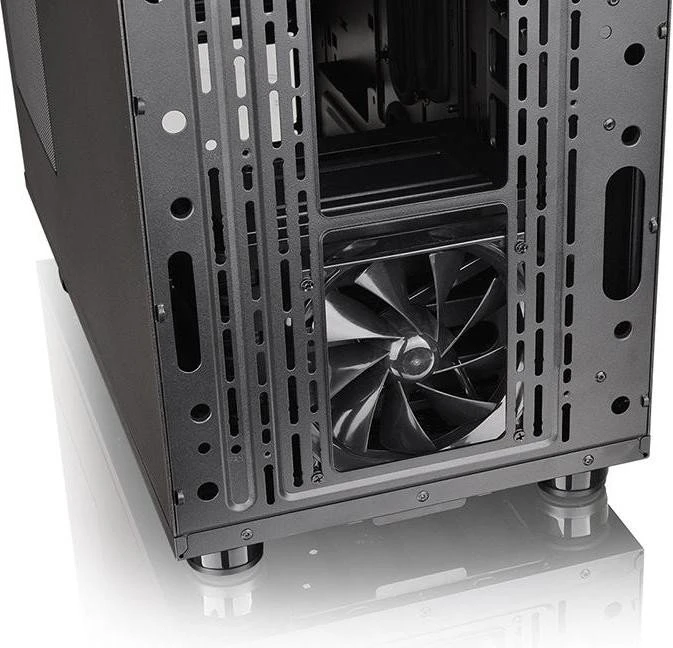 Thermaltake Suppressor F31, Acrylfenster, schallgedämmt