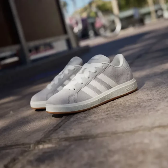 adidas Grand Court 00S grey two/off white/gum (Junior)