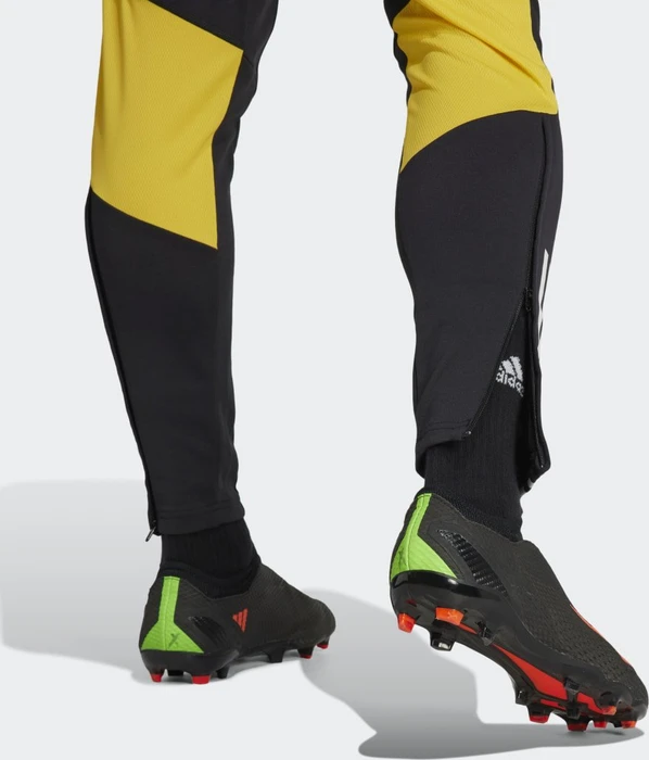 adidas Juventus Turin Tiro 23 Trainingshose lang schwarz (Herren)