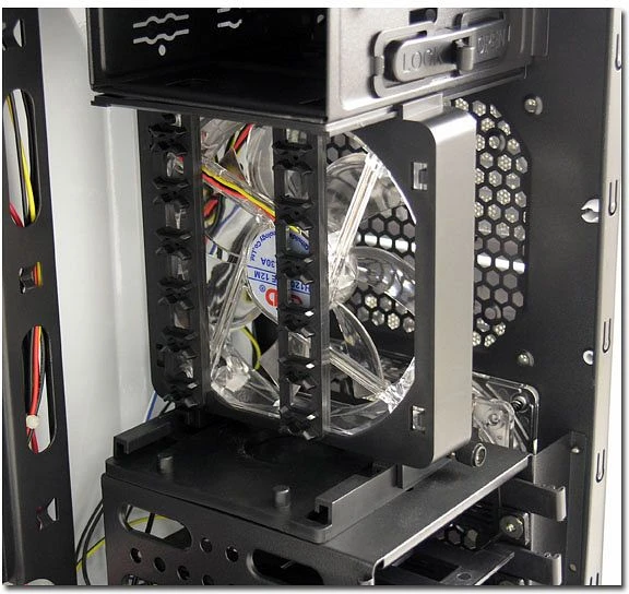 LC-Power Pro-930W Alliance