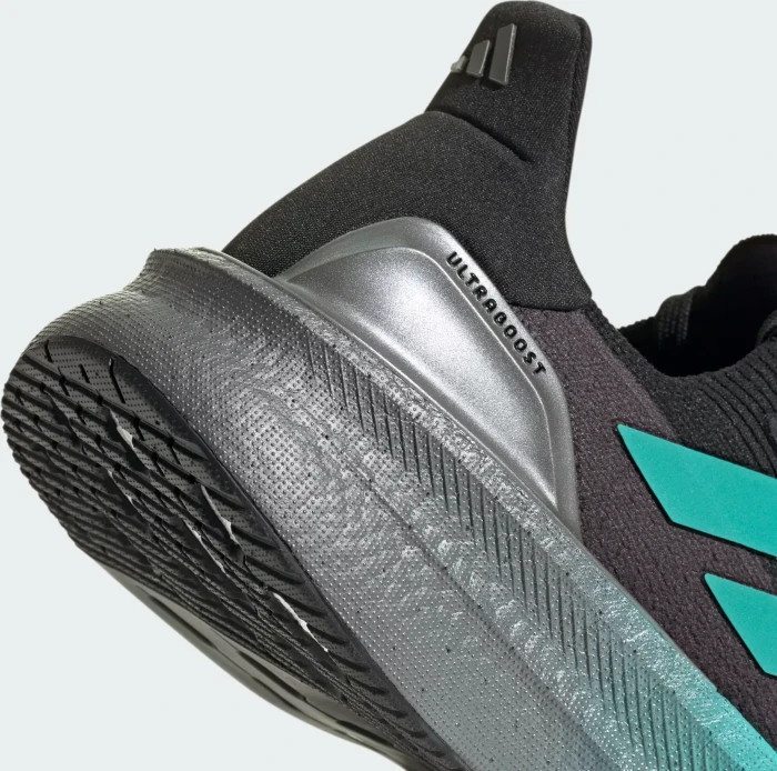 adidas Mercedes - AMG Petronas Formula One Team Ultraboost 5X core black/semi mint rush/iron metallic (Damen)