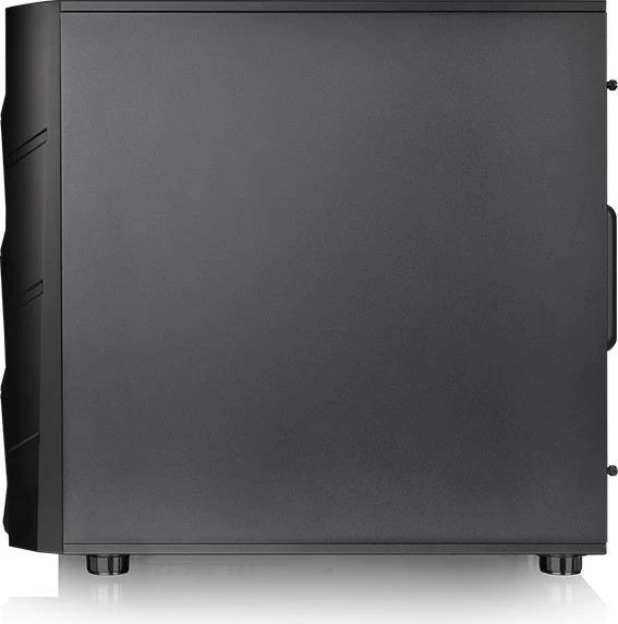 Thermaltake Commander C36 ARGB, Glasfenster