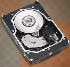 Seagate Cheetah 15K.5 73GB, 3.5" / Fibre Channel