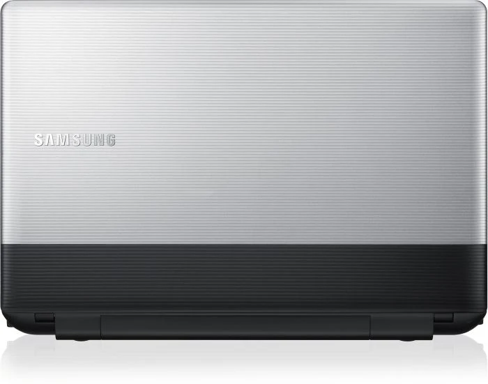 Samsung 300E5C, Core i5-3210M, 8GB RAM, 750GB HDD, GeForce GT 620M, PL