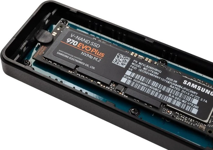 Kolink M.2 PCIe SSD enclosure with USB-C, USB-C 3.1