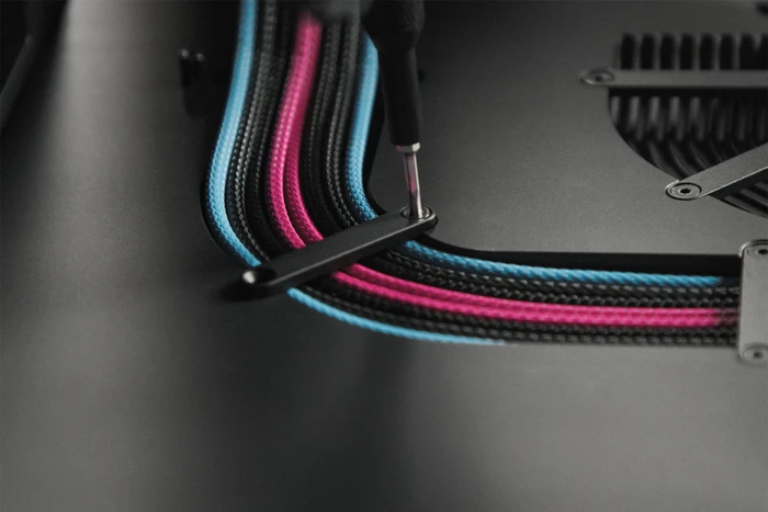 EK Water Blocks EK-Quantum Torsion A60 Black Limited Edition, schwarz, Glasfenster