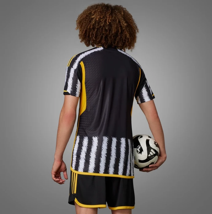 adidas Juventus Turin Authentic 2023/2024 Heimtrikot black/white (Herren)