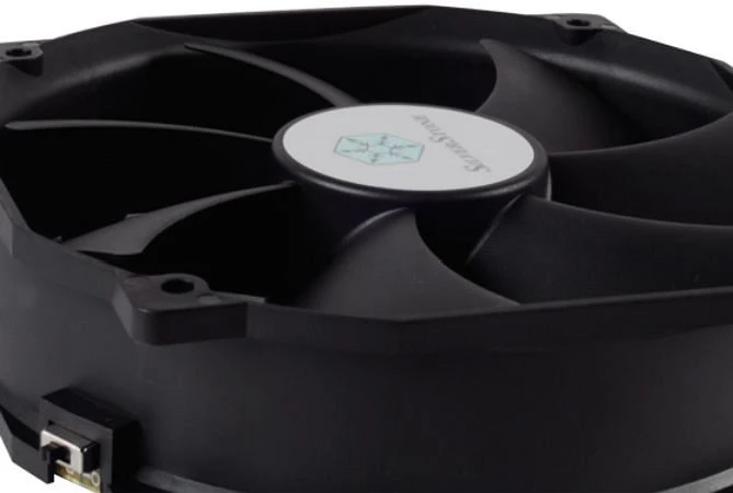 SilverStone FHP141, 140mm