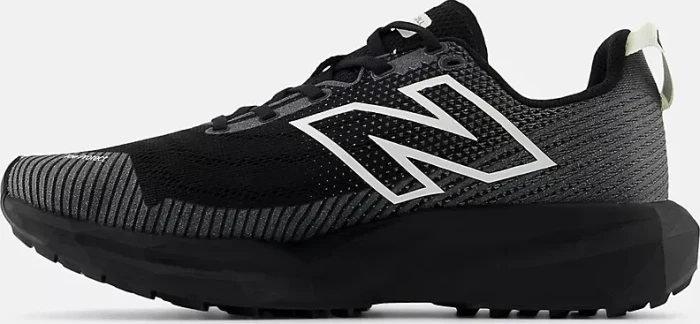 New Balance FuelCell Venym black/team away grey/sea salt (Herren)