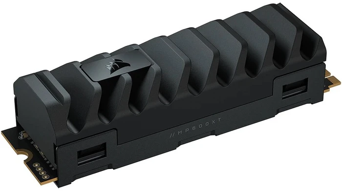 Corsair Force Series MP600 Pro XT 4TB, M.2 2280 / M-Key / PCIe 4.0 x4, Kühlkörper