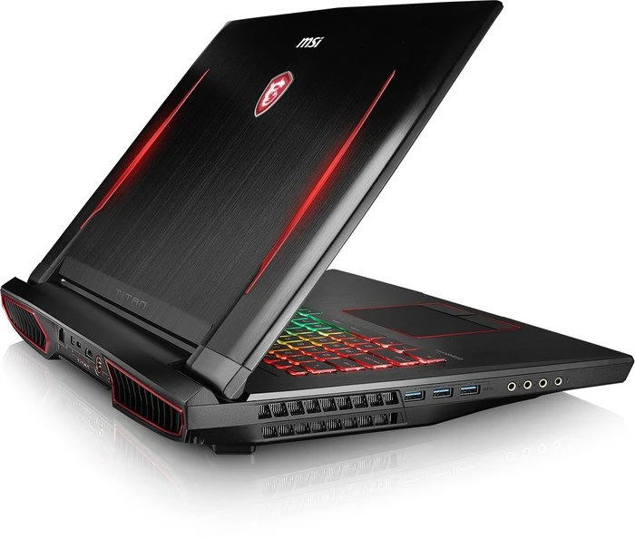 MSI GT73EVR 7RF-1200 Titan Pro, Core i7-7700HQ, 16GB RAM, 2TB HDD, GeForce GTX 1080, DE
