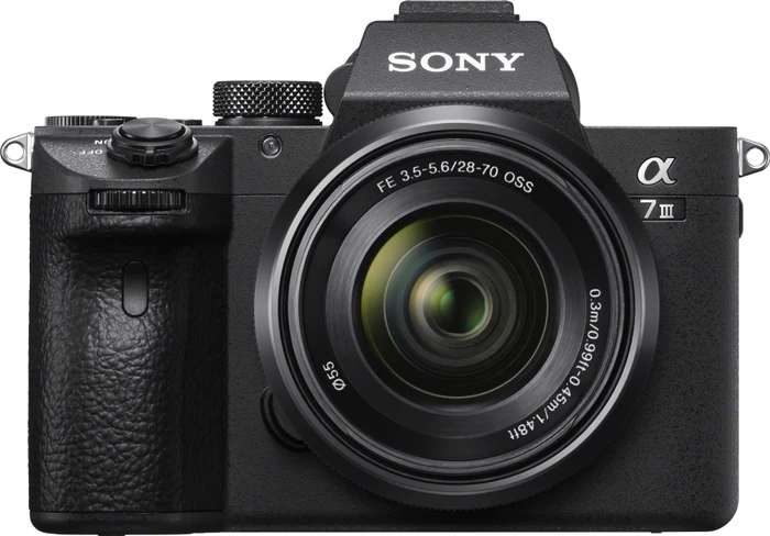 Sony Alpha 7 III mit Objektiv FE 28-70mm 3.5-5.6 OSS