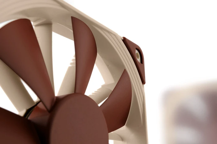 Noctua NF-F12 5V, 120mm