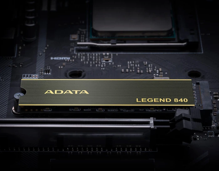 ADATA LEGEND 840 512GB, M.2 2280 / M-Key / PCIe 4.0 x4, Kühlkörper
