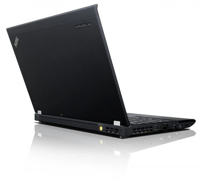 Lenovo ThinkPad X230, Core i5-3230M, 4GB RAM, 500GB HDD, DE