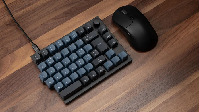 Keychron Q11, 75% Split Design, schwarz/blau, LEDs RGB, hot-swap, Keychron K Pro BROWN, USB, DE
