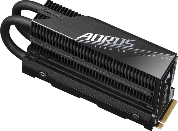 GIGABYTE AORUS Gen4 7000s SSD, M.2