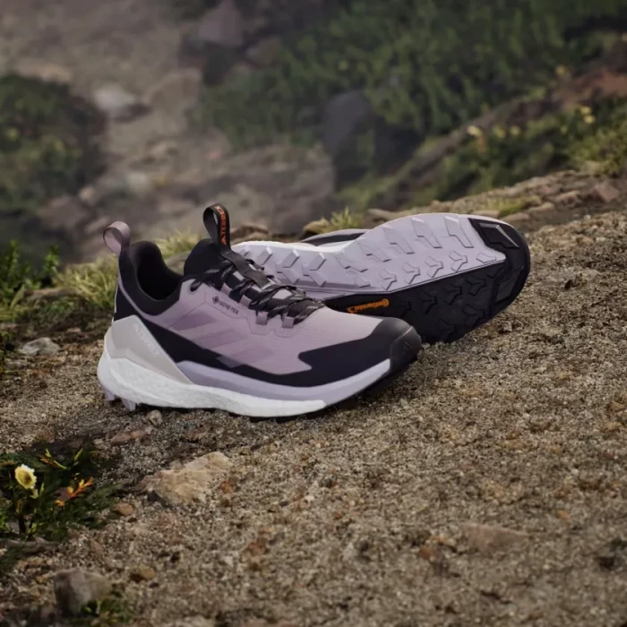 adidas Terrex Free Hiker 2.0 Low GTX preloved fig/silver dawn/aurora black (Damen)