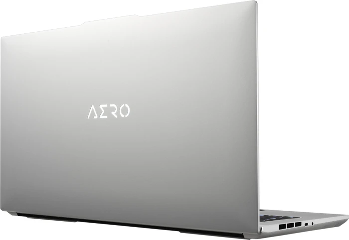GIGABYTE AERO 17 XE5-73UK738HP, Core i7-12700H, 16GB RAM, 2TB SSD, GeForce RTX 3070 Ti, UK