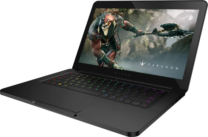 Razer Blade, Core i7-7700HQ, 16GB RAM, 1TB SSD, GeForce GTX 1060, DE