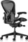 Herman Miller Aeron remastered Bürostuhl, Graphite grau, Größe C, Armlehnen Vinyl, Fußkreuz/Mechanik Kunststoff schwarz Vorschaubild