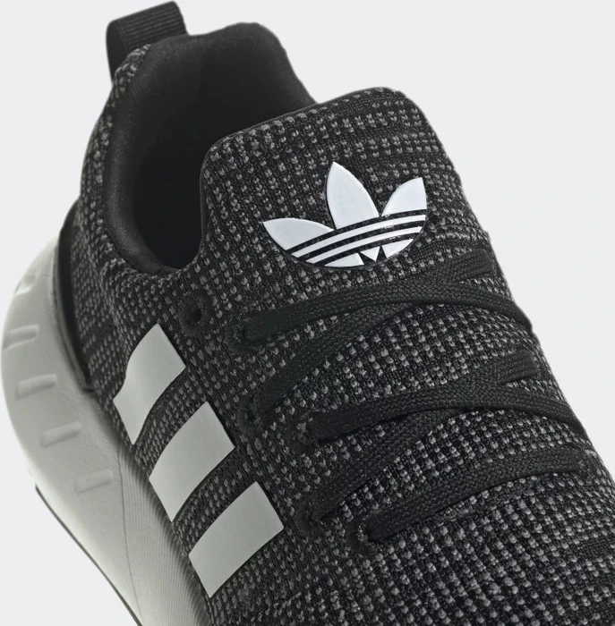 adidas Swift Run 22 core black/cloud white/grey five (Junior)