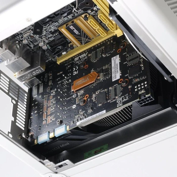 Lian Li PC-TU100A silber, Mini-ITX