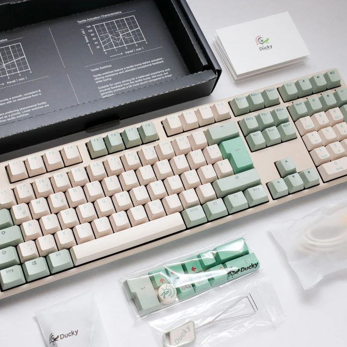 Ducky One 3 PBT, Matcha, grün/weiß, MX RED, USB, DE