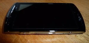 Sony Ericsson Xperia neo blau