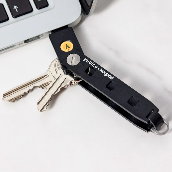 Yubico Security Key NFC black, USB-A/NFC, 1 Stück
