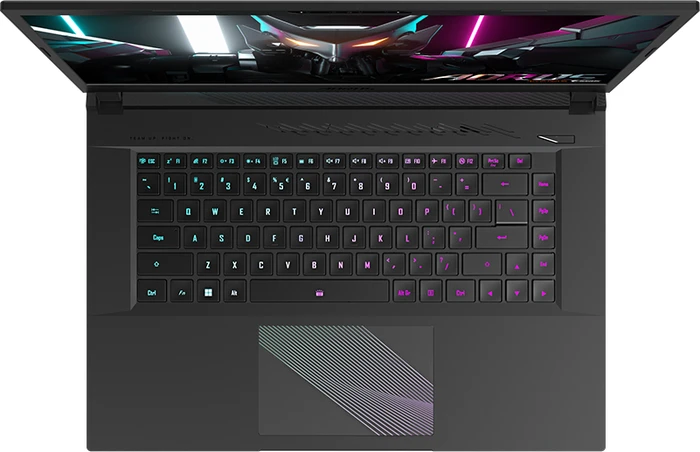 GIGABYTE AORUS 15, Core i5-12500H, 8GB RAM, 512GB SSD, GeForce RTX 4060, DE