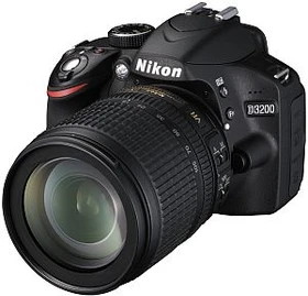Nikon D3200 schwarz mit Objektiv AF-S DX 18-105mm 3.5-5.6 G ED VR