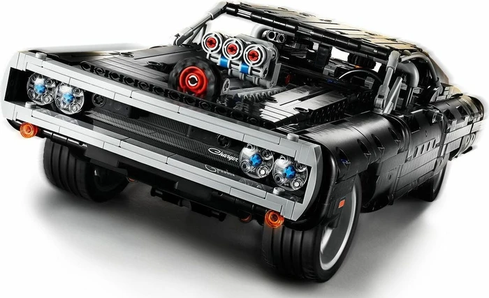 LEGO Technic - Dom's Dodge Charger