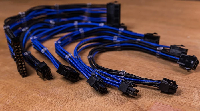 Cooler Master Sleeved Extension Cable Kit, 30cm, schwarz/blau